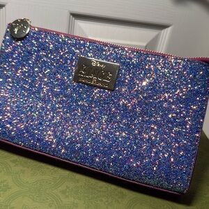 Disney x Sigma "Alice In Wonderland." zip-up pouch. NWOT.